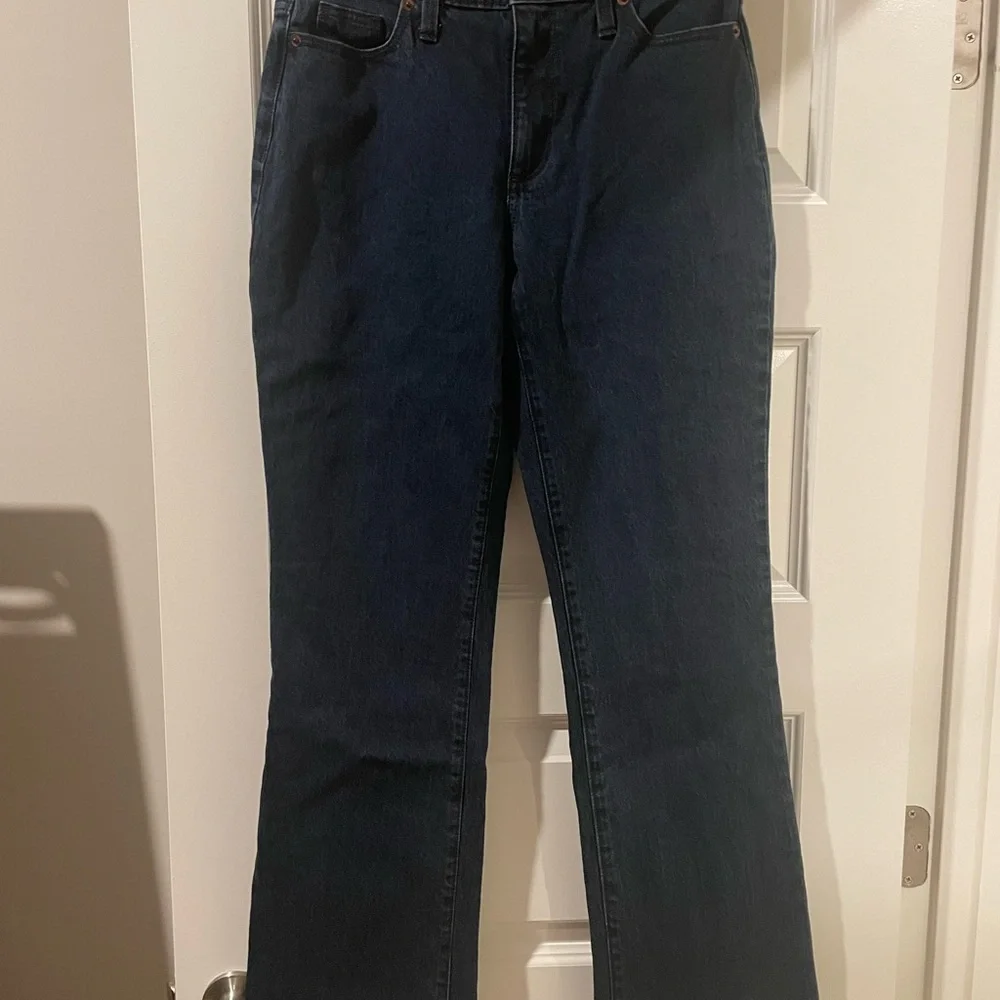 Universal Thread Blue Bootcut Leg Jeans - Picture 1 of 3
